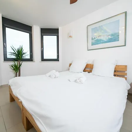 Penthouse Wolke7 Mit Rheinblick Neuss-Duesseldorf Apartment Exterior photo
