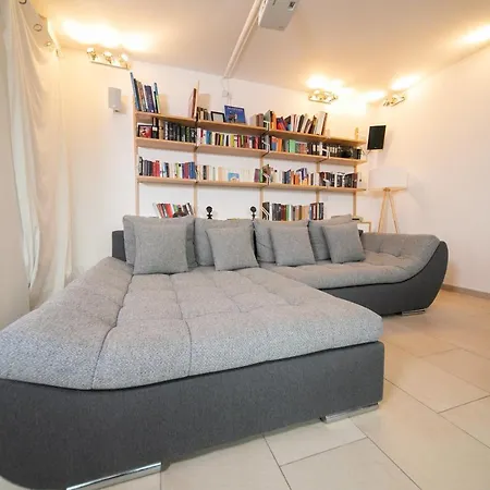Penthouse Wolke7 Mit Rheinblick Neuss-Duesseldorf Apartment Exterior photo